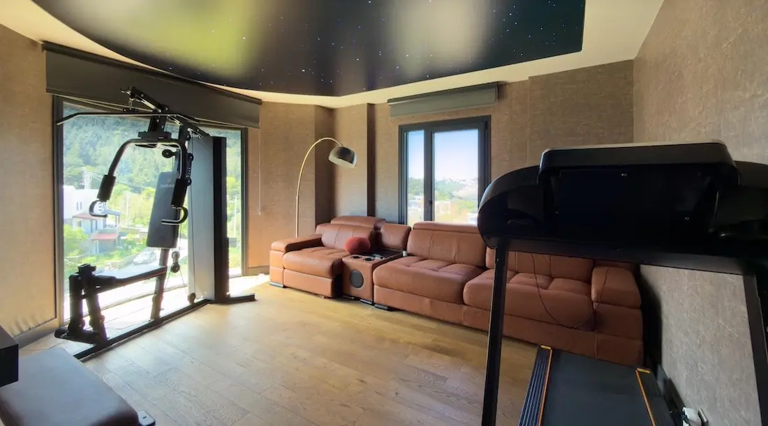 Spacious room